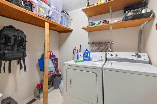 204 Fairview Avenue, Kamloops, BC - Indoor Photo Showing Laundry Room