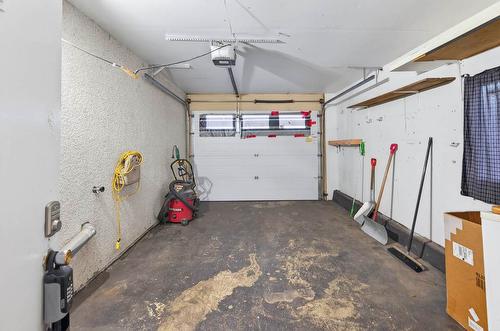 204 Fairview Avenue, Kamloops, BC - Indoor Photo Showing Garage