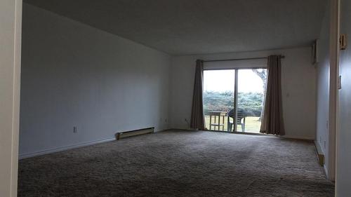 113-290 Highway 33, Kelowna, BC - Indoor Photo Showing Other Room