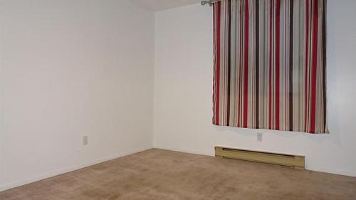 113-290 Highway 33, Kelowna, BC - Indoor Photo Showing Other Room