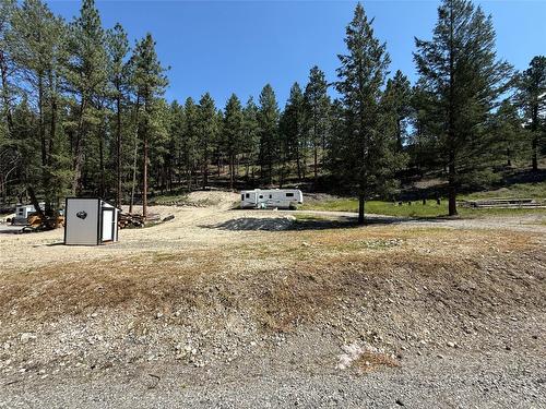 4925 Buck Crescent, Wasa, BC - Outdoor