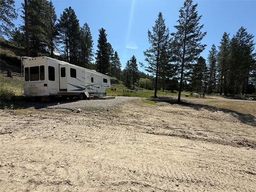 4925 Buck Crescent, Wasa, BC - Outdoor