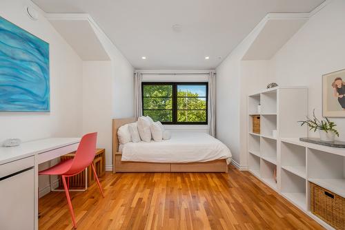 3403 20Th Street, Vernon, BC - Indoor Photo Showing Bedroom