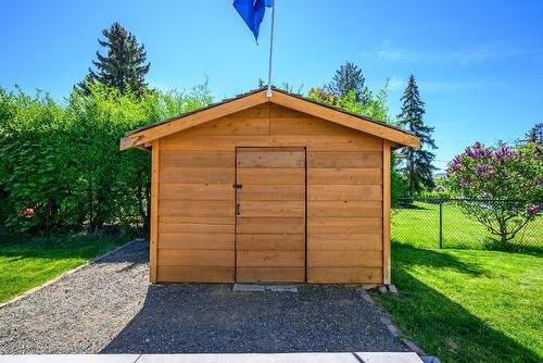 3403 20Th Street, Vernon, BC - Outdoor
