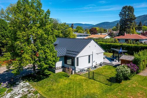 3403 20Th Street, Vernon, BC - Outdoor