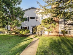 101-3244 Seaton St  Saanich, BC V8Z 3V7