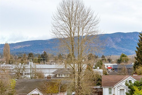 #402-435 Festubert St, Duncan, BC - Outdoor With View