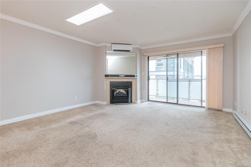 #402-435 Festubert St, Duncan, BC - Indoor With Fireplace