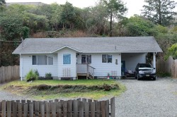520 Malon Lane  Tofino, BC V0R 2Z0