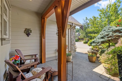 649 Eaglewood Crt, Qualicum Beach, BC 