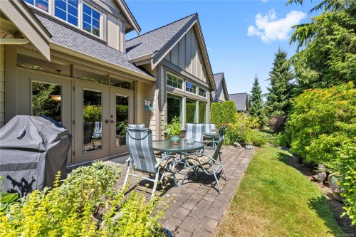 649 Eaglewood Crt, Qualicum Beach, BC 