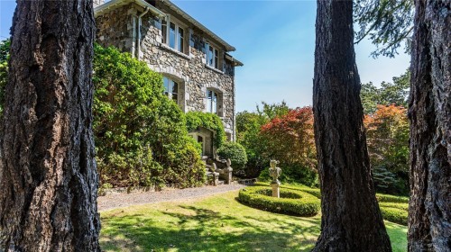 305 Denison Rd, Oak Bay, BC 