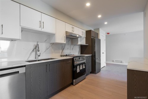 315-171 Jensen Ave WEST Parksville, BC V9P 1K3