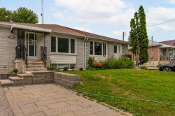 Main-144 Willow Lane  Newmarket, ON L3Y 4J3