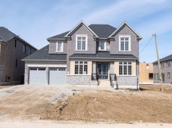 4 Mayflower Garden  Adjala-Tosorontio, ON L0G 1W0