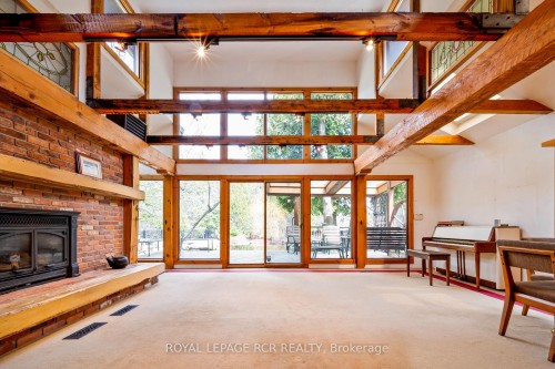 15 River Bluff Path, Guelph/Eramosa, ON - Indoor With Fireplace