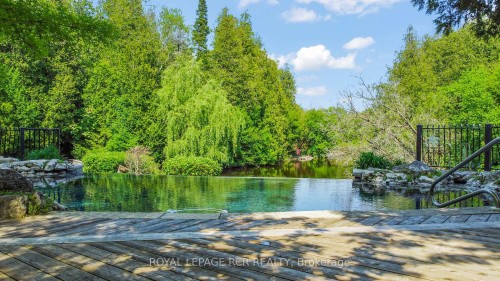 15 River Bluff Path, Guelph/Eramosa, ON - Outdoor