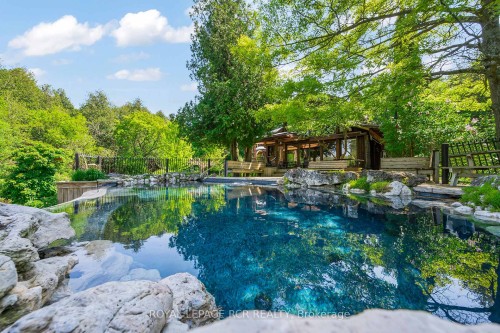 15 River Bluff Path, Guelph/Eramosa, ON - Outdoor With In Ground Pool