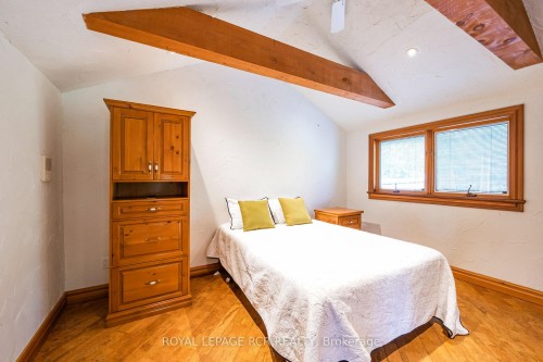15 River Bluff Path, Guelph/Eramosa, ON - Indoor Photo Showing Bedroom