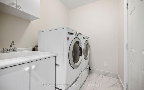 5532 Ethan Drive, Mississauga, ON - Indoor Photo Showing Laundry Room