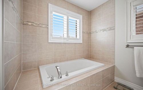 5532 Ethan Drive, Mississauga, ON - Indoor Photo Showing Bathroom