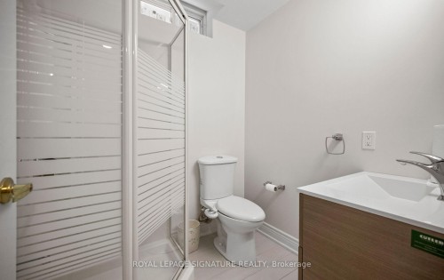 5532 Ethan Drive, Mississauga, ON - Indoor Photo Showing Bathroom