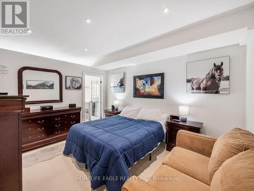 15 Eve Court, Bradford West Gwillimbury, ON - Indoor Photo Showing Bedroom