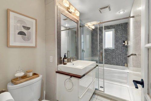 Salle de bains - 4644 Av. Royal, Montréal (Côte-Des-Neiges/Notre-Dame-De-Grâce), QC - Indoor Photo Showing Bathroom