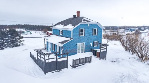 Face arrière - 973 Ch. Des Caps, Les Îles-De-La-Madeleine, QC - Outdoor