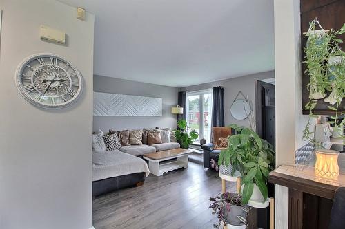 Salon - 30 Rue Thibault, Val-D'Or, QC - Indoor Photo Showing Living Room