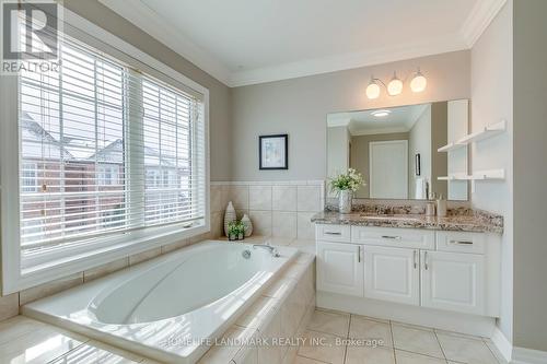 2196 Highcliffe Way, Oakville, ON - Indoor Photo Showing Bathroom