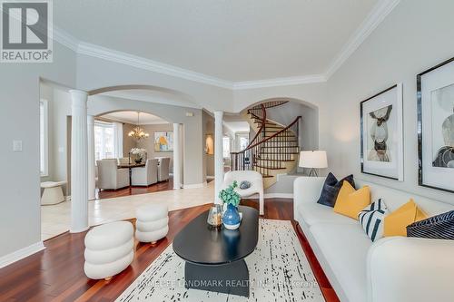 2196 Highcliffe Way, Oakville, ON - Indoor Photo Showing Living Room