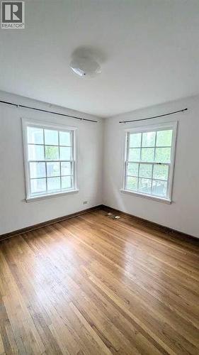 1436 22 Avenue Nw, Calgary, AB - Indoor Photo Showing Other Room