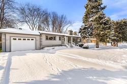 224 Bermuda Drive  Beaconsfield, QC H9W 2S7