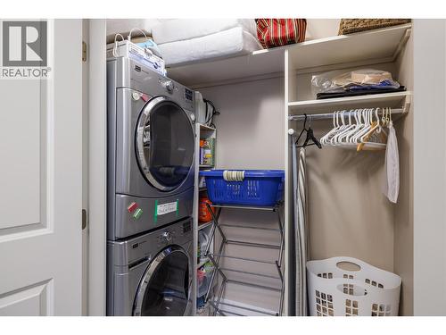 1836 Tower Ranch Boulevard Unit# 40, Kelowna, BC - Indoor Photo Showing Laundry Room
