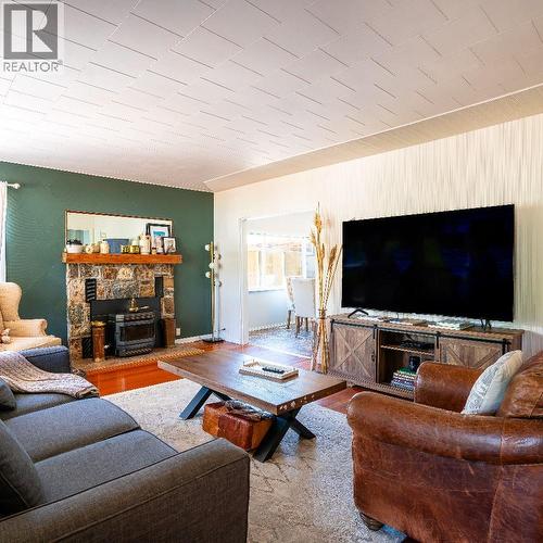 5875 Okanagan Street  Oliver, BC V0H 1T0