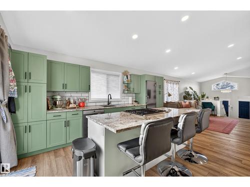 7 Lindsay Av, Spruce Grove, AB - Indoor