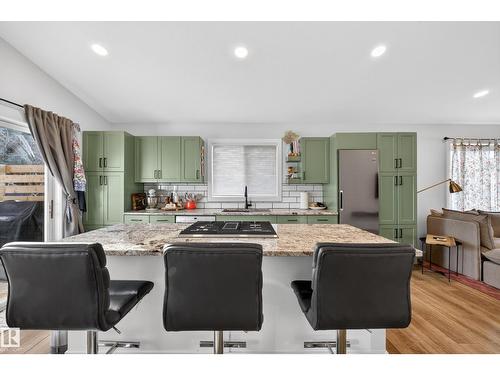 7 Lindsay Av, Spruce Grove, AB - Indoor