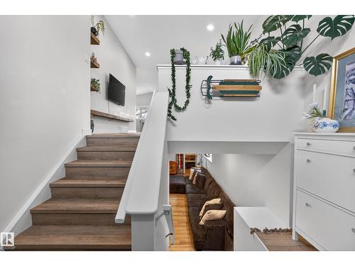 7 Lindsay Av, Spruce Grove, AB - Indoor Photo Showing Other Room