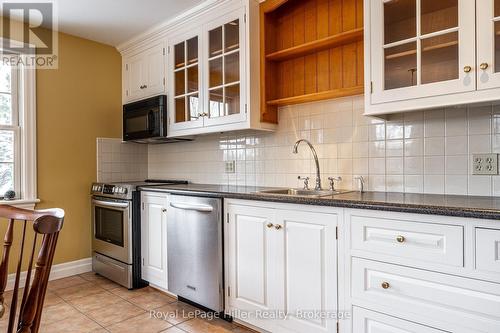 530 Holmes Street, Central Huron (Goderich), ON - Indoor Photo Showing Kitchen