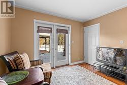 Double doors to rear deck. - 
