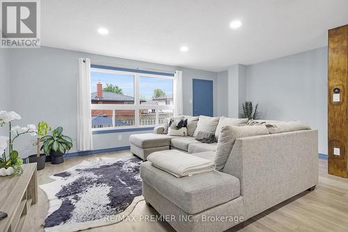 25 - 450 Pond Mills Road, London South, ON - Indoor Photo Showing Living Room