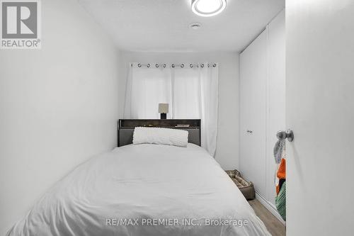 25 - 450 Pond Mills Road, London South, ON - Indoor Photo Showing Bedroom