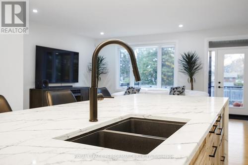 1709 Fisher Ave Avenue, Ottawa, ON - Indoor Photo Showing Kitchen With Double Sink