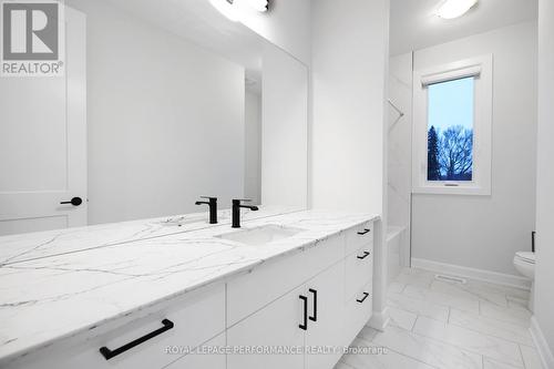 1709 Fisher Ave Avenue, Ottawa, ON - Indoor