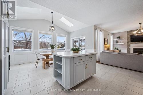 73 Amsterdam Crescent, Guelph (Pineridge/Westminster Woods), ON - Indoor With Fireplace