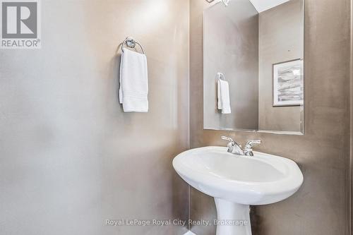 73 Amsterdam Crescent, Guelph (Pineridge/Westminster Woods), ON - Indoor Photo Showing Bathroom