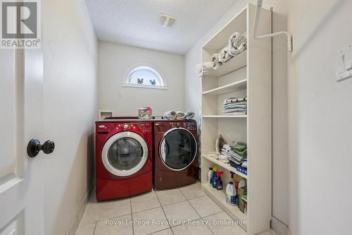 73 Amsterdam Crescent, Guelph (Pineridge/Westminster Woods), ON - Indoor Photo Showing Laundry Room
