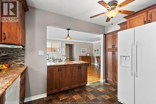 1077 Laporte, Windsor, ON - Indoor Photo Showing Kitchen