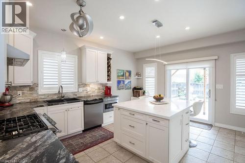 15 Meadowbank Drive, Hamilton, ON - Indoor Photo Showing Kitchen With Double Sink